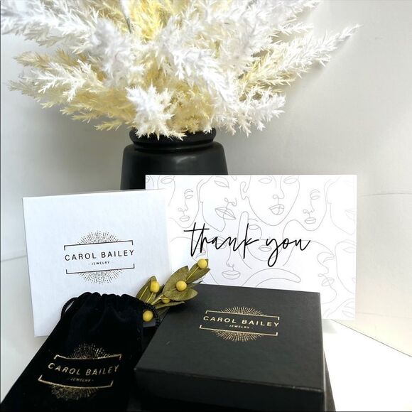 Emerald long drop earrings on gold hoops - Picture 6 of 6